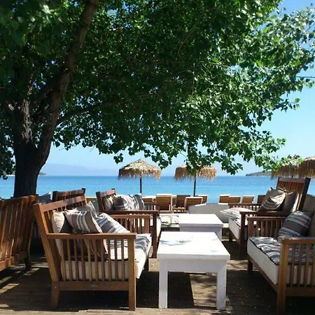 Lito'S Dream Villa By The Sea! Amaliapoli Exterior photo