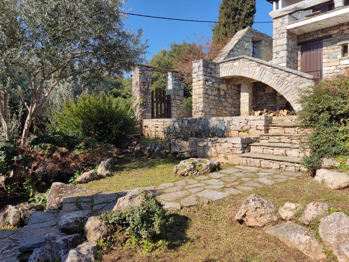 Lito's Dream By The Sea! Villa